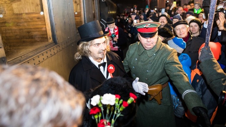 Ignacy Jan Paderewski przyjechał do Poznania. Rozpoczęły się obchody 99. rocznicy wybuchu powstania wielkopolskiego
