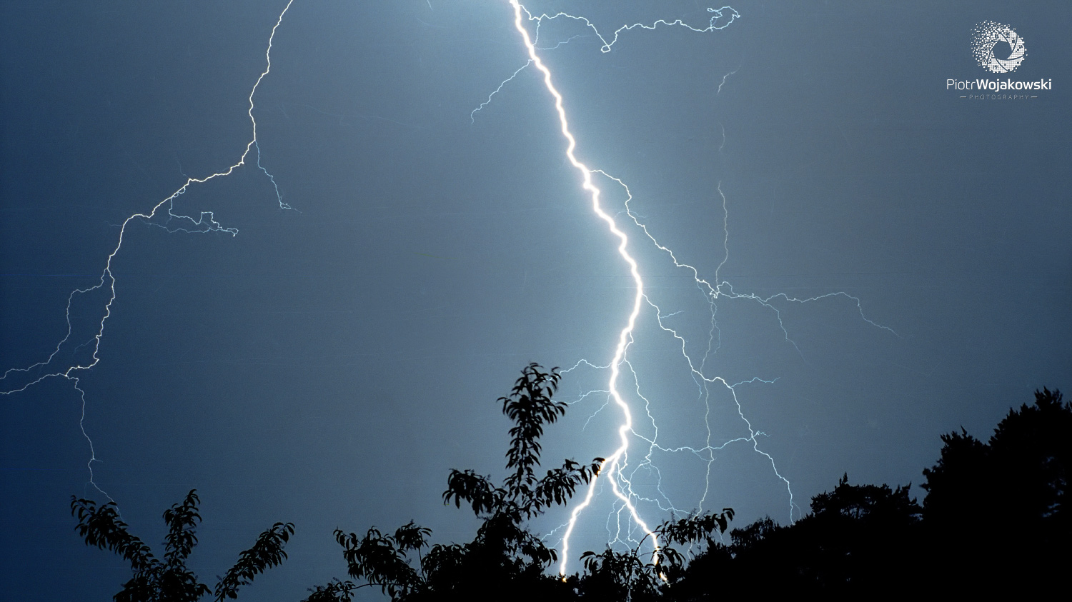 31.10.2017 08:28 Meteorolodzy są zdumieni. Odkryli piorun o długości aż 400 kilometrów
