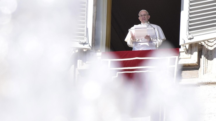 "Odwet nigdy nie prowadzi do rozwiązania konfliktów". Papież Franciszek