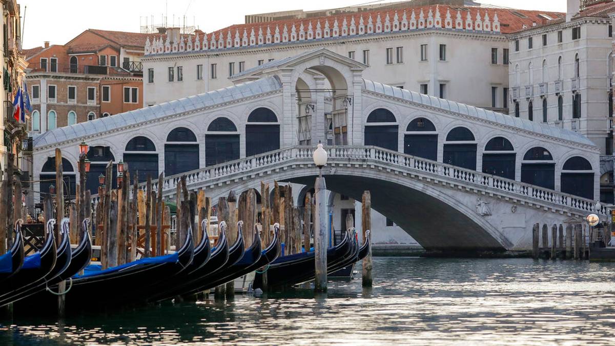Kobieta rozbiła kradzioną łódź tuż przy znanym zabytku. "Straty są znaczne"