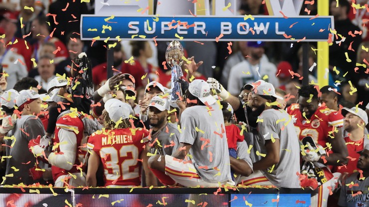 Super Bowl: Finałowy mecz obejrzało ponad 100 mln Amerykanów