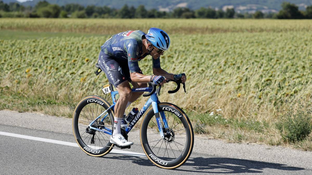 Philipsen wygrał 17. etap Tour de France, Pogačar utrzymał koszulkę lidera