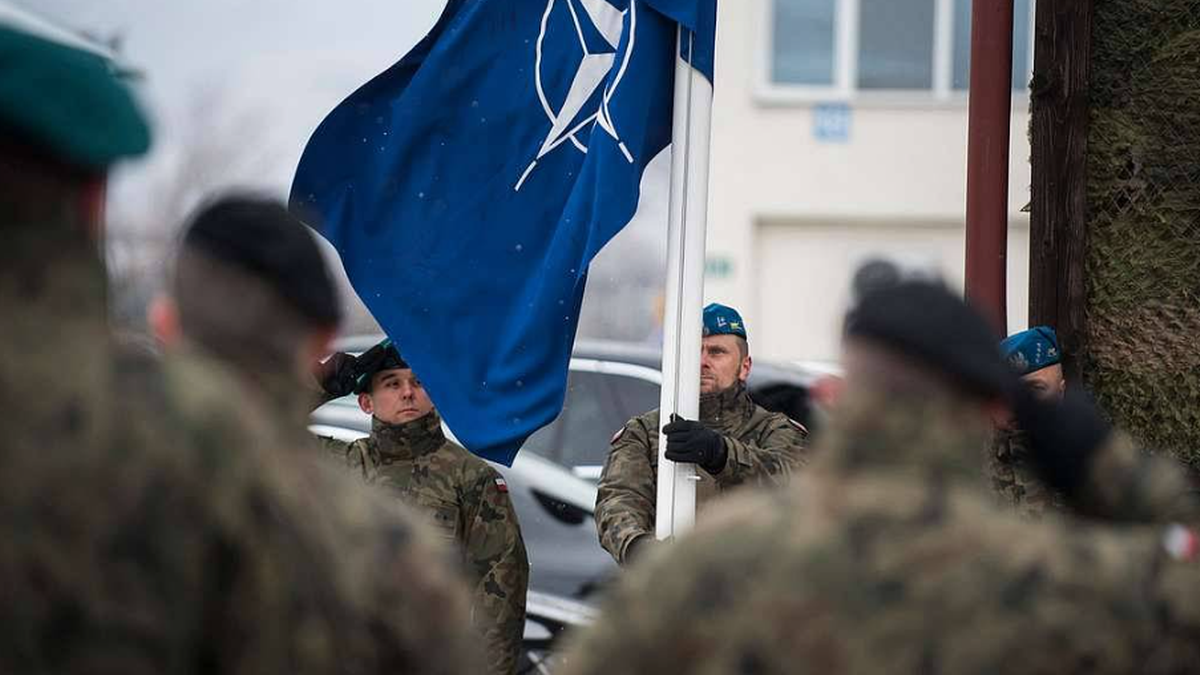 O krok od rozpadu NATO? Były szef Sojuszu o wściekłości Trumpa