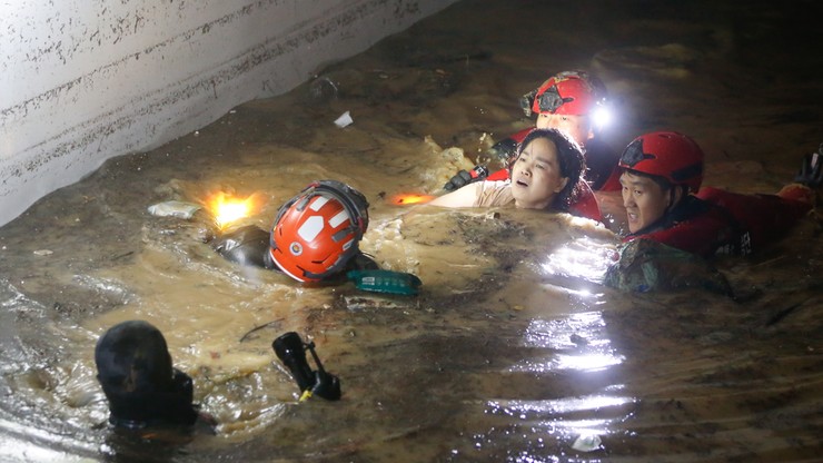 Korea Południowa. Tajfun Hinnamnor uderzył w kraj. Nie żyje co najmniej 10 osób