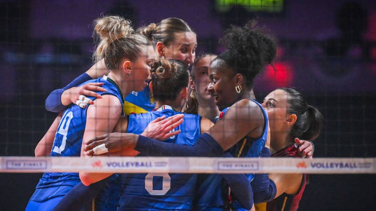 Italy crush Netherlands 3-0 to reach VNL semifinals in Macau