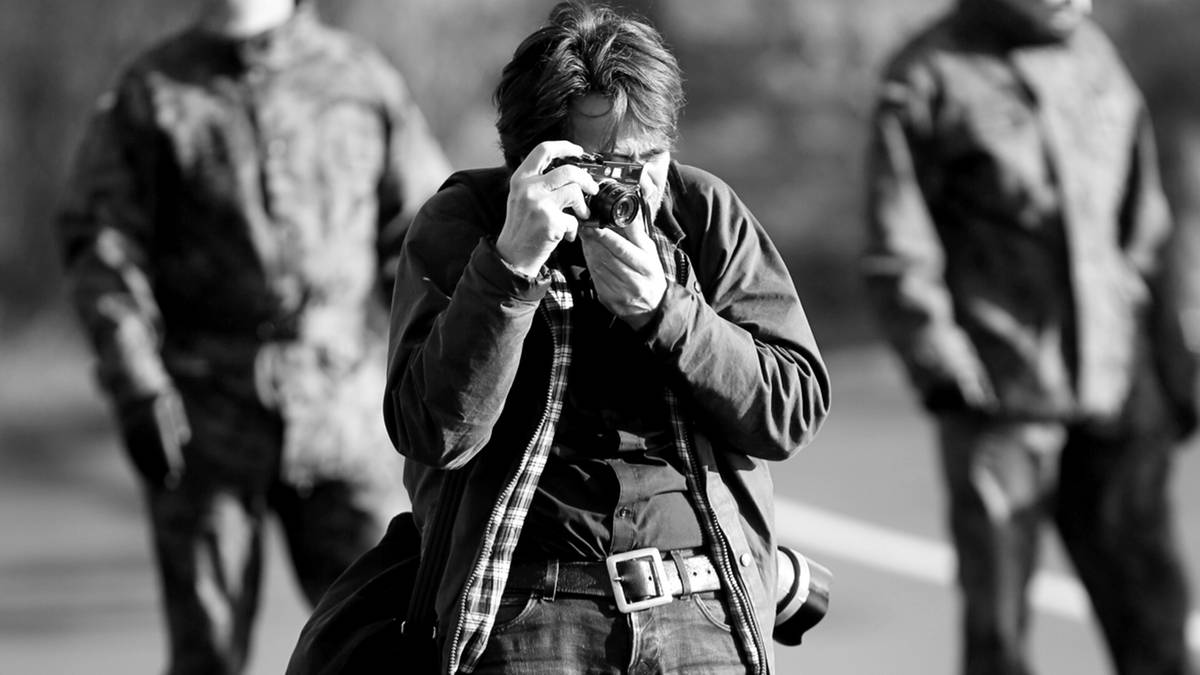 Nie żyje fotoreporter Adam Chełstowski. Dramat w centrum Warszawy