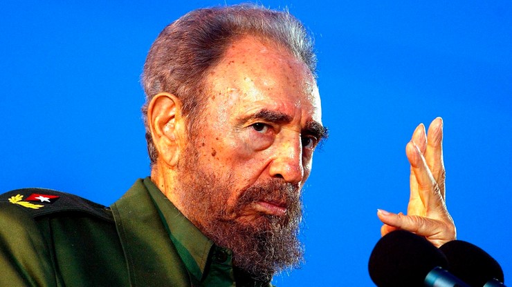 "Kultowy lider XX wieku". Prezydent Meksyku żegna Castro