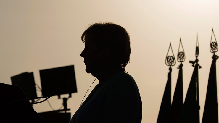 "Potajemna szefowa Europy". Media o roli Merkel