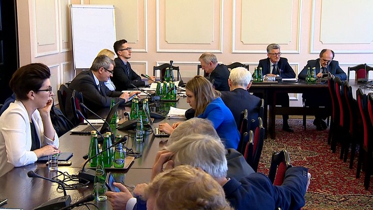 Sejmowa komisja za projektem nowelizacji ustawy dot. TK. Projekt trafi do drugiego czytania