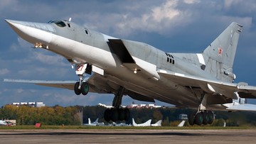 Rosyjskie bombowce przeprowadziły naloty na pozycje IS w Syrii