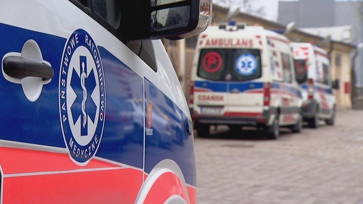 Inowrocław. Wypadek przy supermarkecie. Nie żyje dwuletnie dziecko