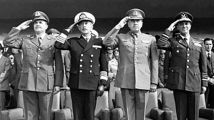 Zatrzymano pułkownika dyktatury Augusto Pinocheta. Poszukiwany ukrywał się w Argentynie