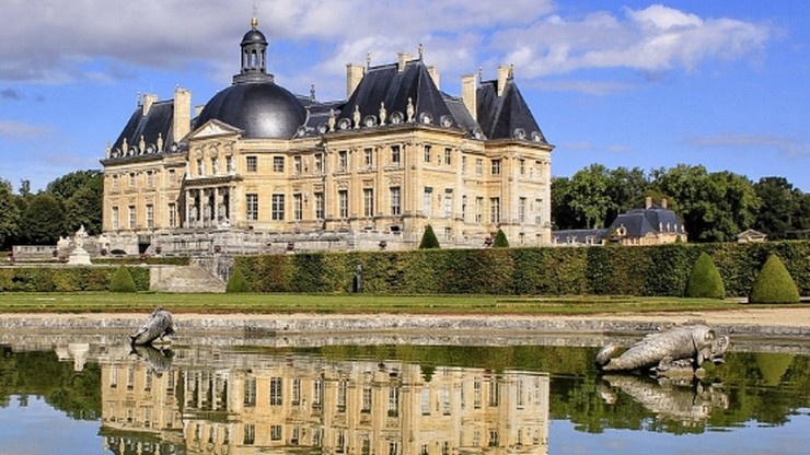 Związali właścicieli i zabrali z zamku biżuterię wartą 2 mln euro. Zuchwała kradzież we Francji