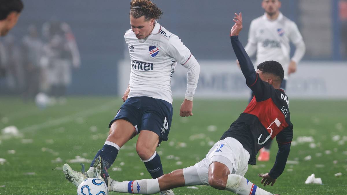 Autokar argentyńskich kibiców ostrzelany po meczu Copa Sudamericana — jedna osoba ranna