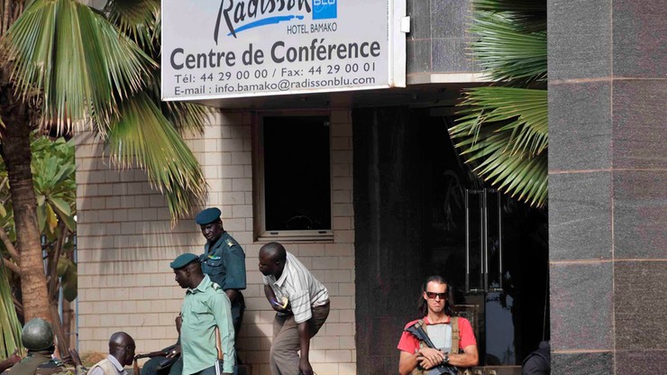 Trwają poszukiwania 3 osób zamieszanych w atak na hotel w Mali
