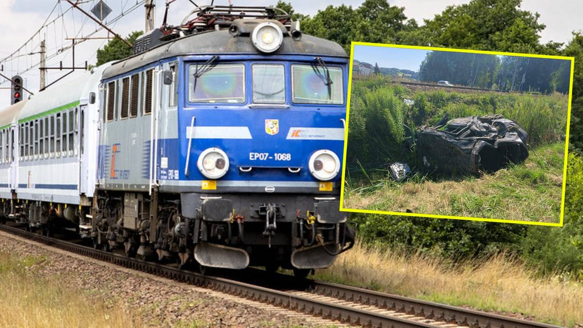 Chwile grozy na przejeździe. Samochód zderzył się z pociągiem
