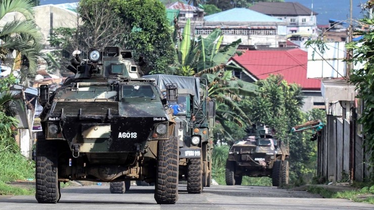 Filipiny: siły USA włączają się do walk z rebeliantami w Marawi