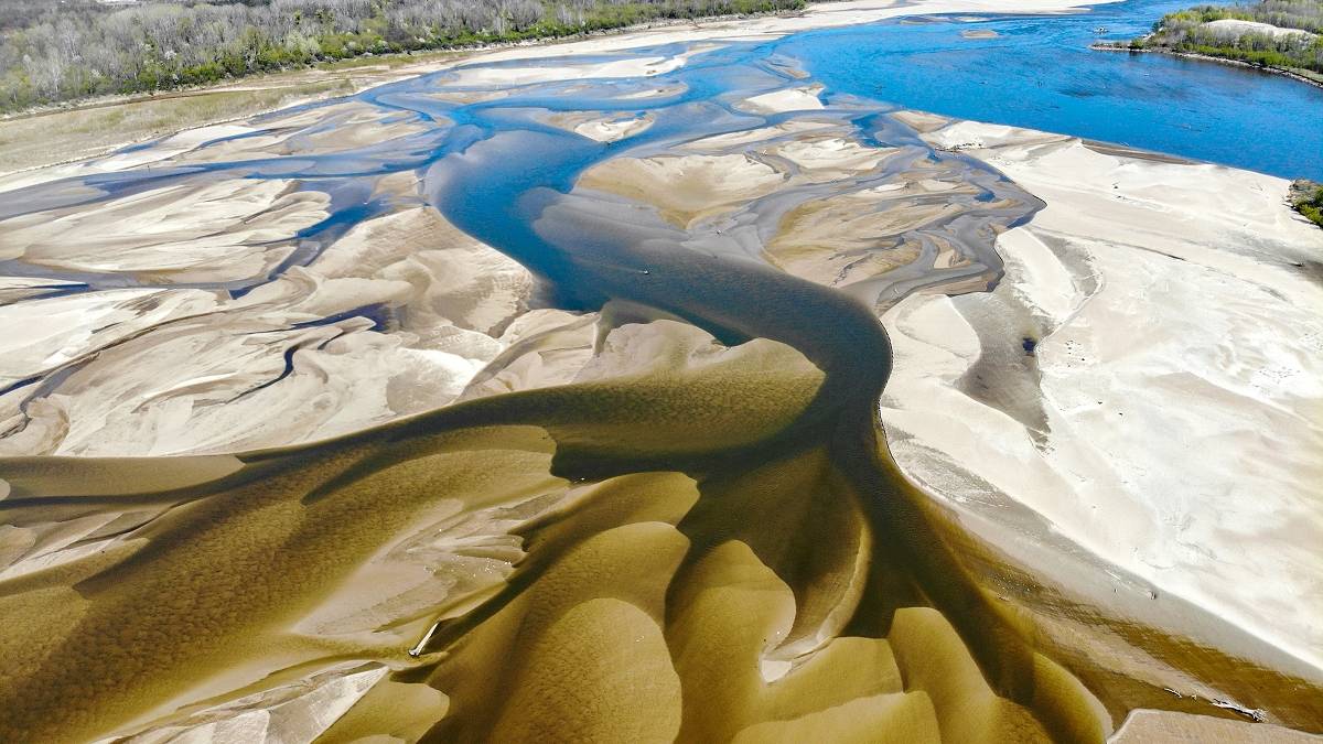 Wysychająca Wisła w Warszawie. Fot. TwojaPogoda.pl