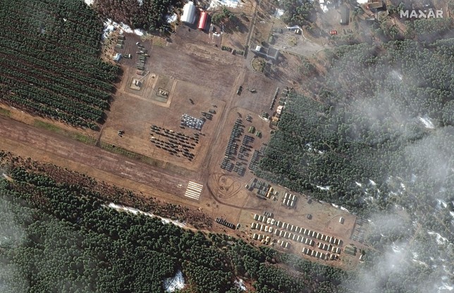 Rosyjski sprzęt wojskowy zlokalizowany przy Mozyrzu, niedaleko granicy białorusko-ukraińskiej