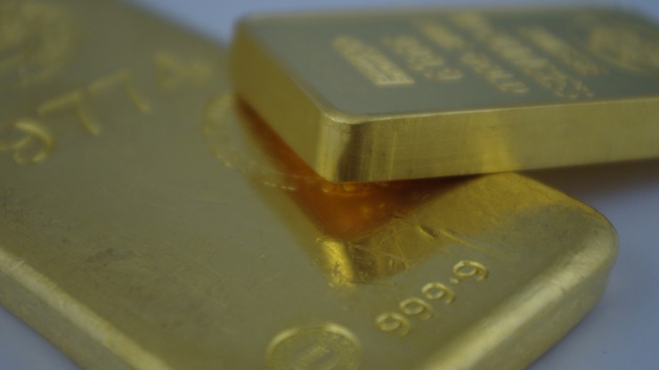 "FT": Narodowy Bank Polski kupił 9 ton złota. "Dywersyfikacja rezerw"