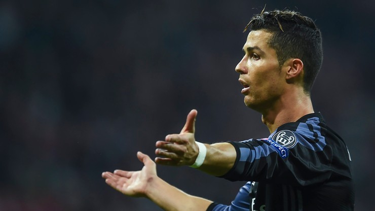 Ronaldo na razie zostaje w Madrycie. Ostateczna decyzja na początku sierpnia