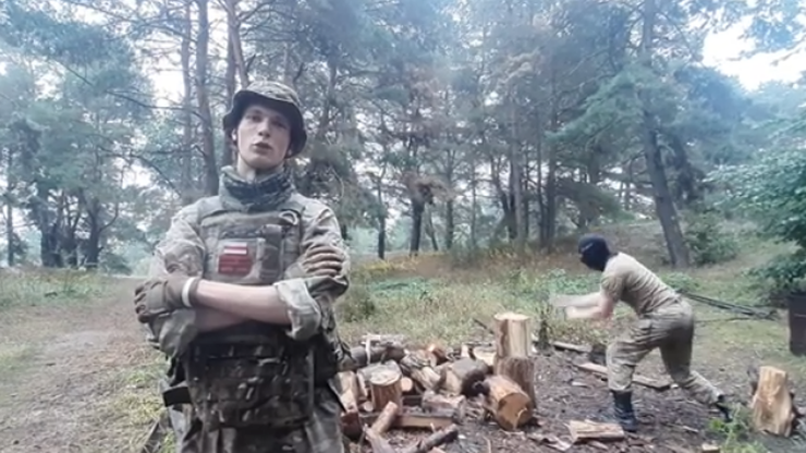 Łukaszenka rąbał drewno dla Europy. Odpowiedź Białorusinów walczących w Ukrainie