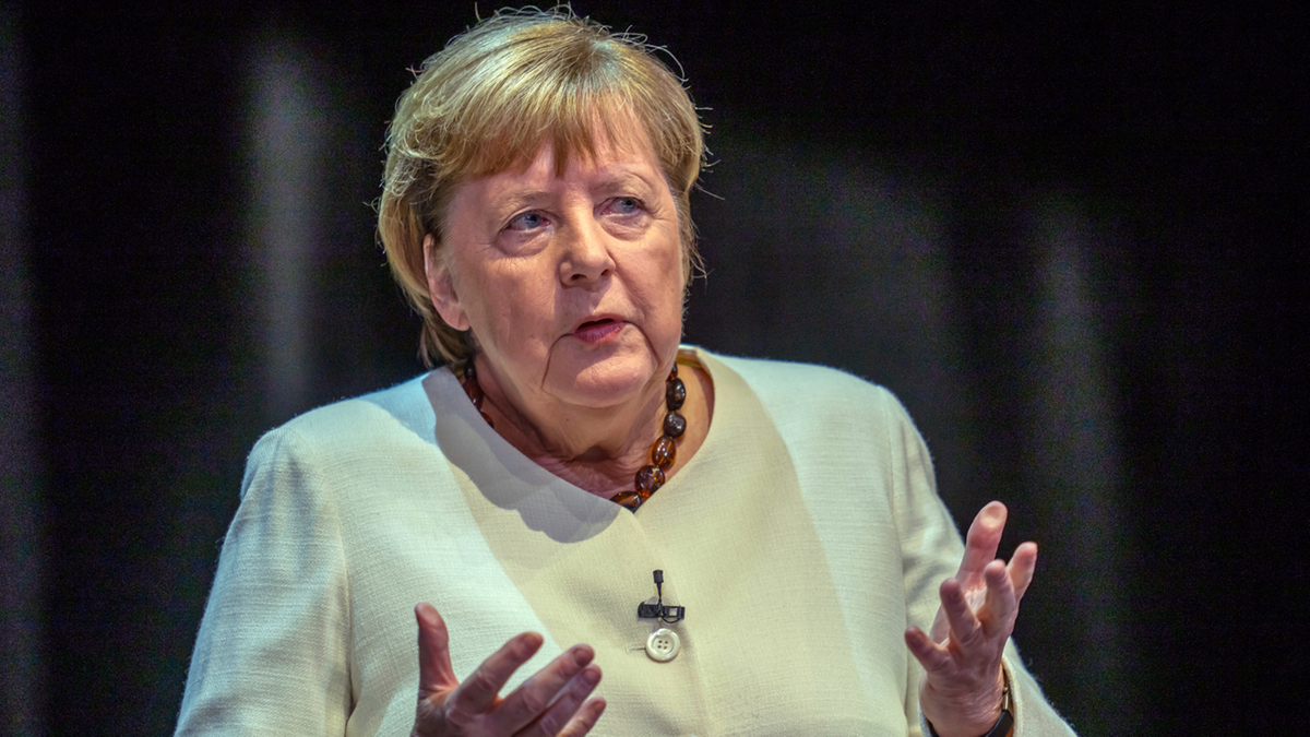 Angela Merkel krytykuje politykę rządu Niemiec. Chodzi o migrantów