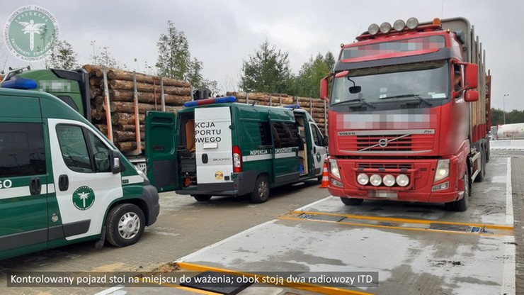 Samochody wiozące drewno z Czech były kontrolowane w środę od 4:00.