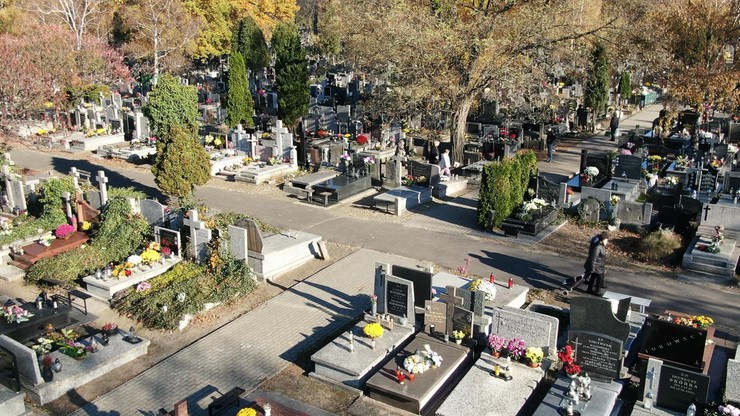 Cmentarze. Rosną ceny miejsc pod groby
