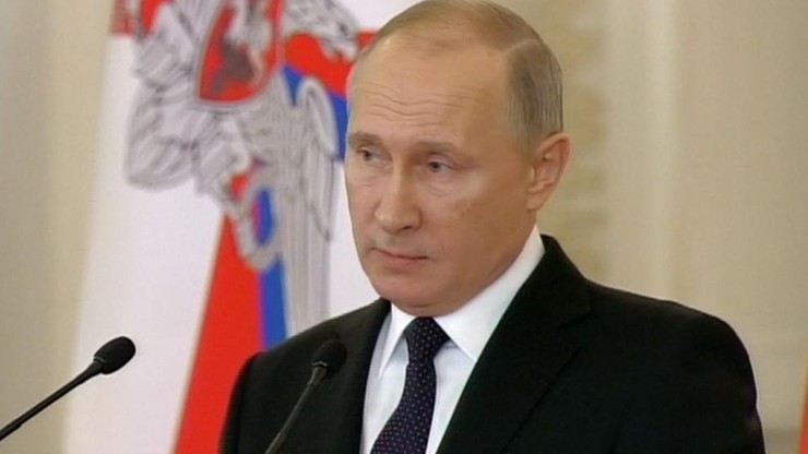 "Nie zatrzymywać nikogo, eliminować bandytów na miejscu". Putin po zamachu w Petersburgu