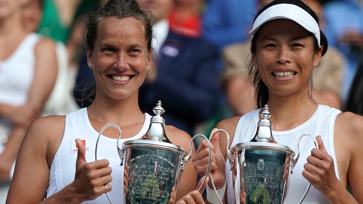 Wimbledon: Triumf Strycovej i Hsieh w finale debla