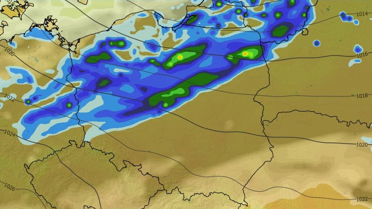 Po weekendzie pogoda najpierw zepsuje się na północy. Tam pojawi się najwięcej deszczowych chmur - prognozuje IMGW