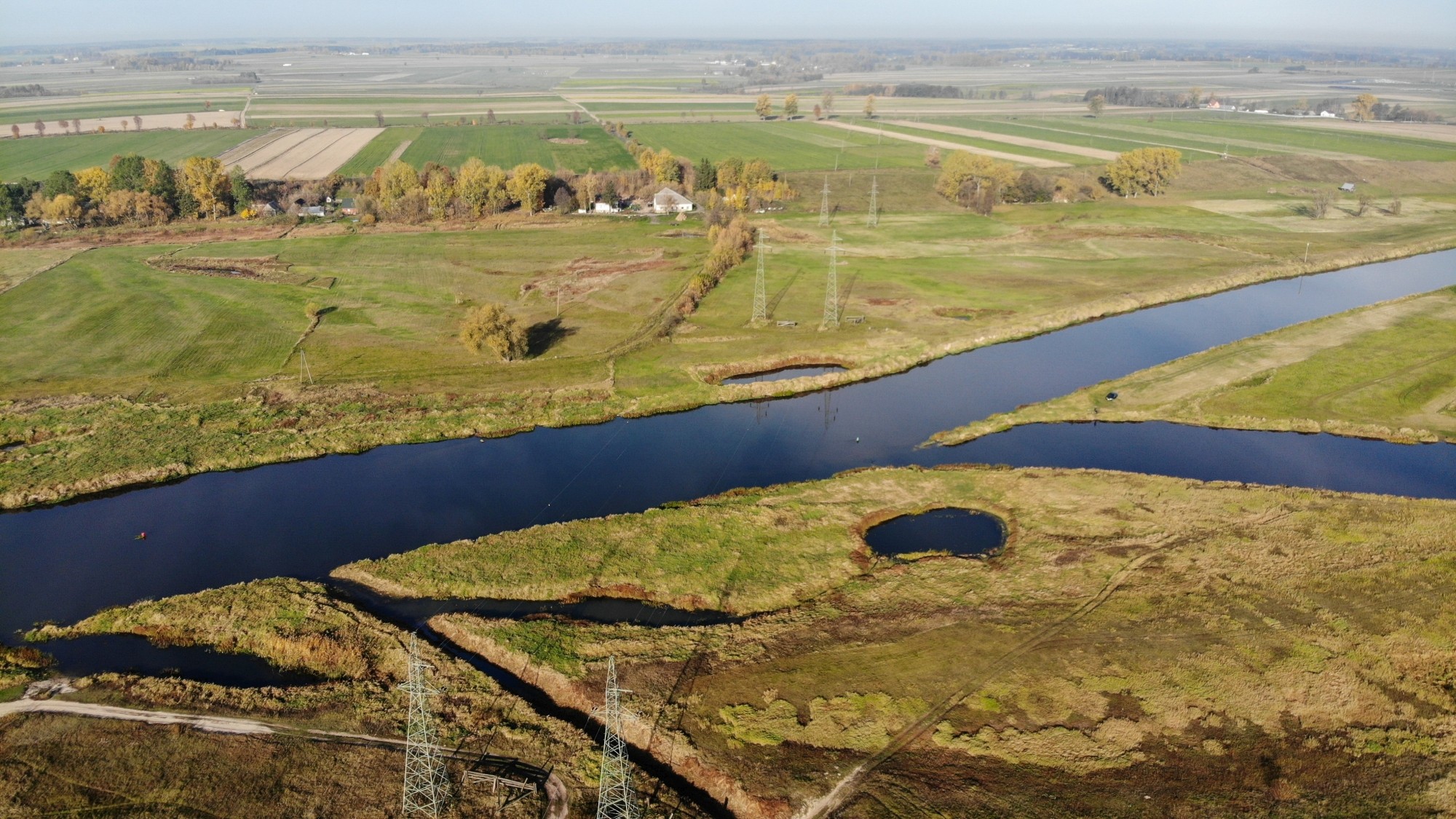 Jesień na nizinach z lotu ptaka - zdjęcie 27