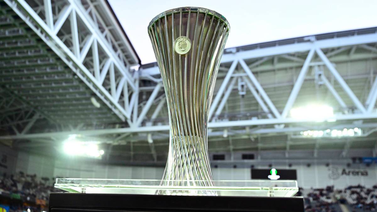 Liga Konferencji UEFA. Pary p&oacute;łfinałowe