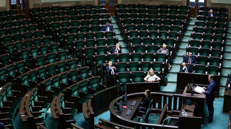 PO: odpowiedzialni za straty SKOK-ów siedzą w parlamencie z rekomendacji PiS