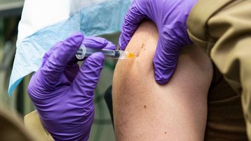 Kolejny lekarz zakażony po przyjęciu rosyjskiej szczepionki przeciw COVID-19