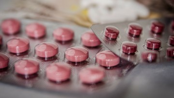 Kolejne dwa leki zwalczają koronawirusa? "One ratują życie"