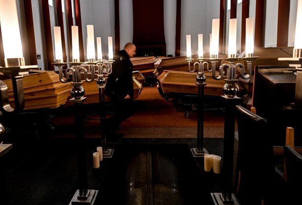 Krematorium w Saksonii nie nadąża ze spalaniem zwłok. COVID-19