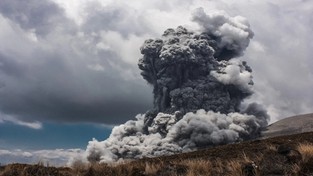 09.04.2023 05:54 W kilka minut zabił dziesiątki tysięcy ludzi. Groźny wulkan znów budzi się ze snu i grozi erupcją