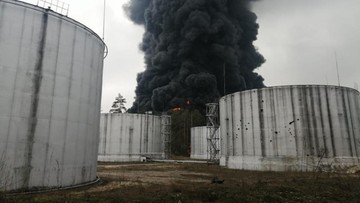 W Czernihowie płonie baza paliwowa ostrzelana przez Rosjan