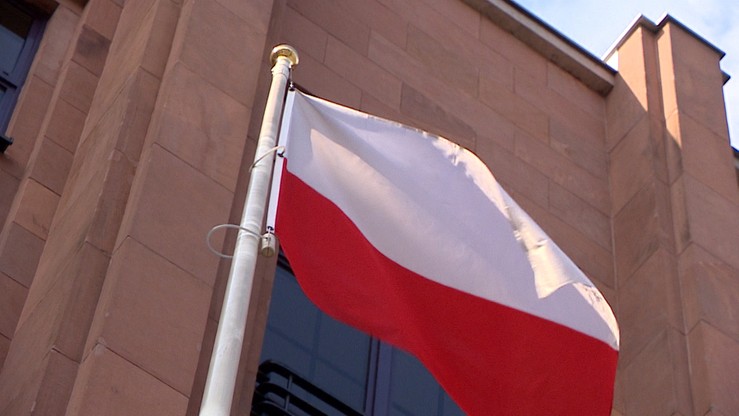 MSZ wyraziło oburzenie w związku ze spaleniem polskiej flagi przed ambasadą w Kijowie