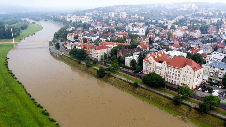 Alarmy powodziowe w rejonie Oświęcimia. Ulewy i burze nie odpuszczają