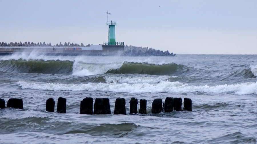 10.09.2019 09:00 Fatalna pogoda nad Bałtykiem. Zamiast plażowania, ulewy, porywisty wiatr i chłód. Kiedy aura się poprawi?