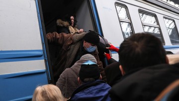 Ponad 400 tys. osób ewakuowano z terenów atakowanych przez Rosjan