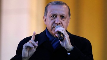 "Pyrrusowe zwycięstwo Erdogana". Media w USA oceniają wyniki tureckiego referendum