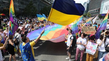 2022-06-25 Warszawa. Zakończyła się Parada Równości. Policja: Było spokojnie. Ruch został już przywrócony.