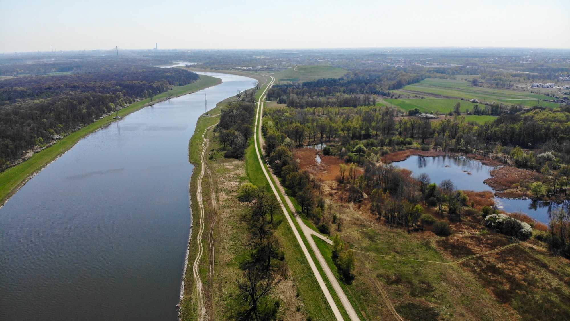 Wiosna w Polsce okiem drona - zdjęcie 46