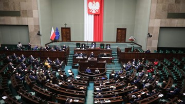 Sejm przyjął poprawki Senatu do tarczy 6.0. Pomoc trafi do większej liczby branż