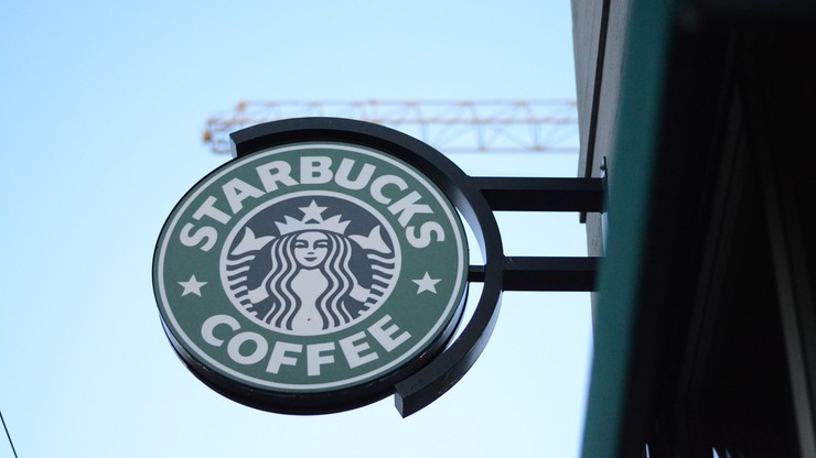 Starbucks zamknął połowę lokali. Z powodu koronawriusa