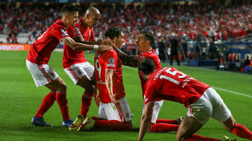 Liga Mistrzów: Trzy bramki w Lizbonie. Benfica rozbiła Barcelonę